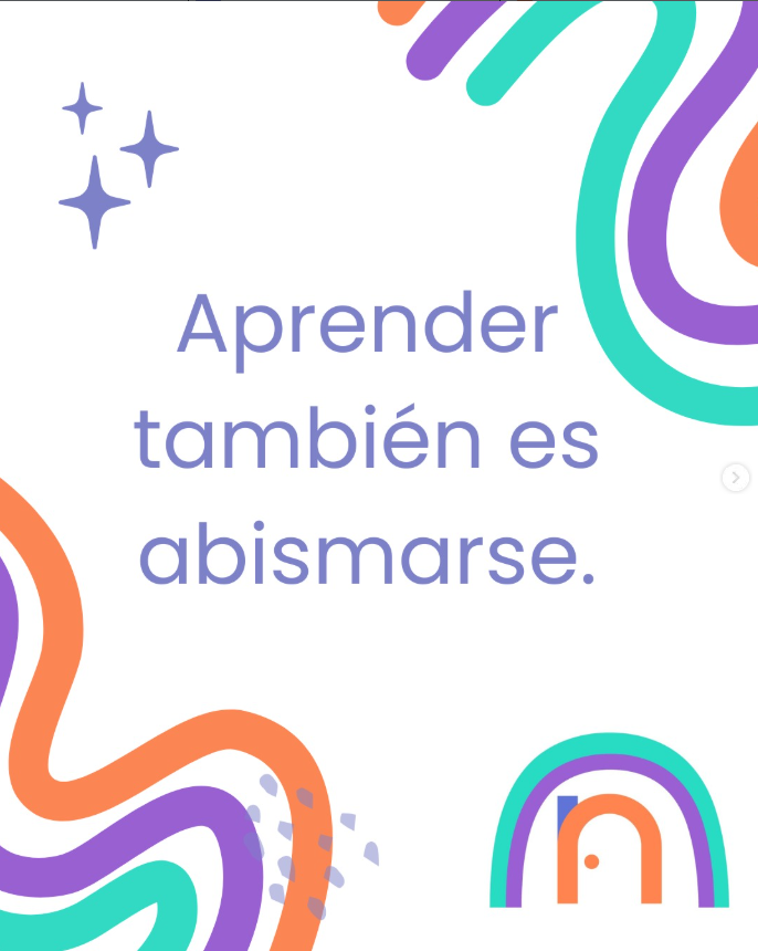 Pieza gráfica de Emocionaje con ondas de colores y la frase «Aprender también es abismarse.»